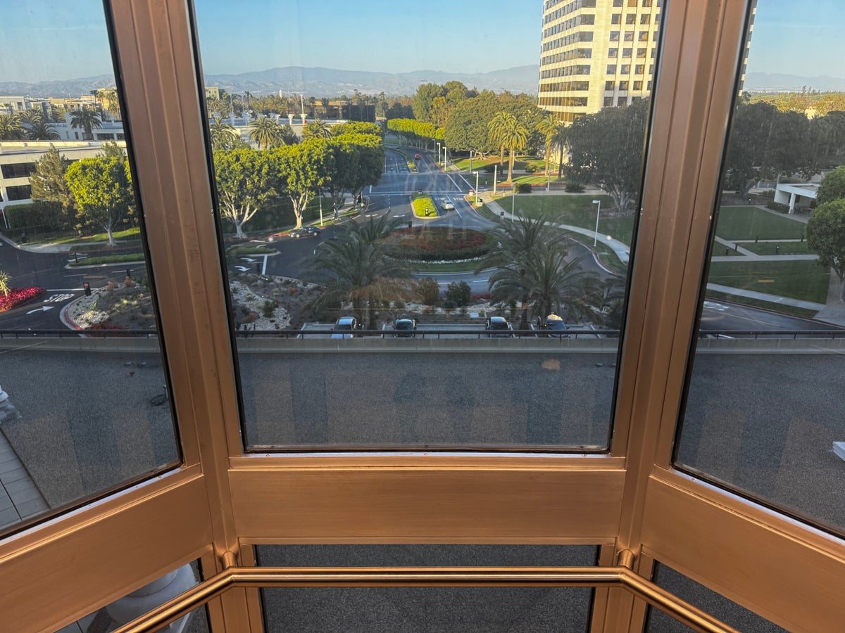 Hyatt Regency Irvine elevator view
