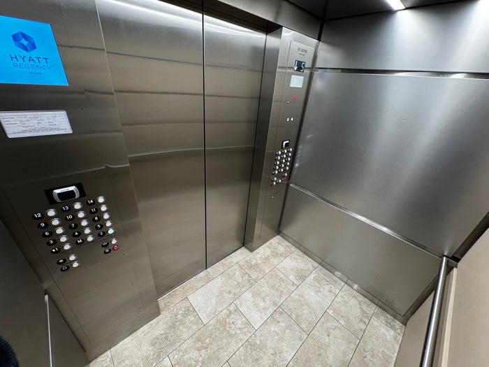 Hyatt Regency Irvine elevator