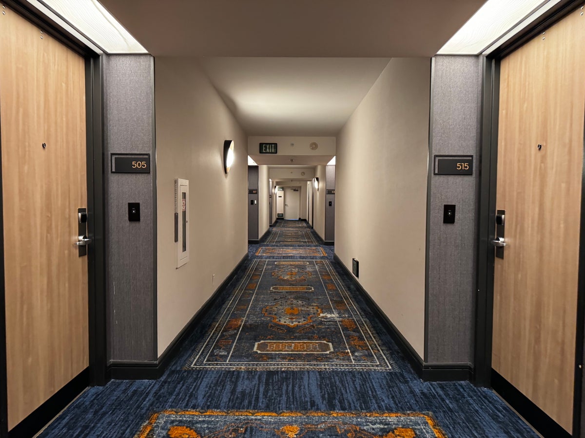 Hyatt Regency Irvine hallway