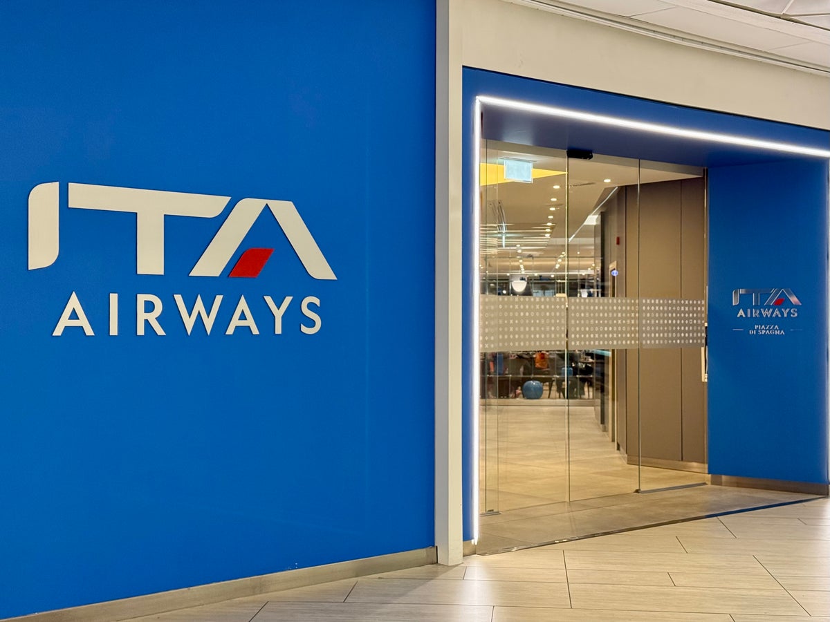 ITA Lounge at Rome FCO