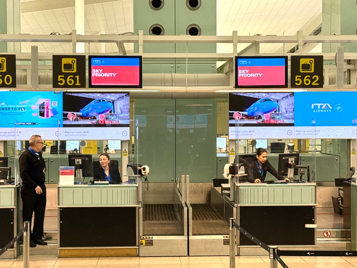 ITA Airways Baggage Fees and Tips To Cover the Expenses