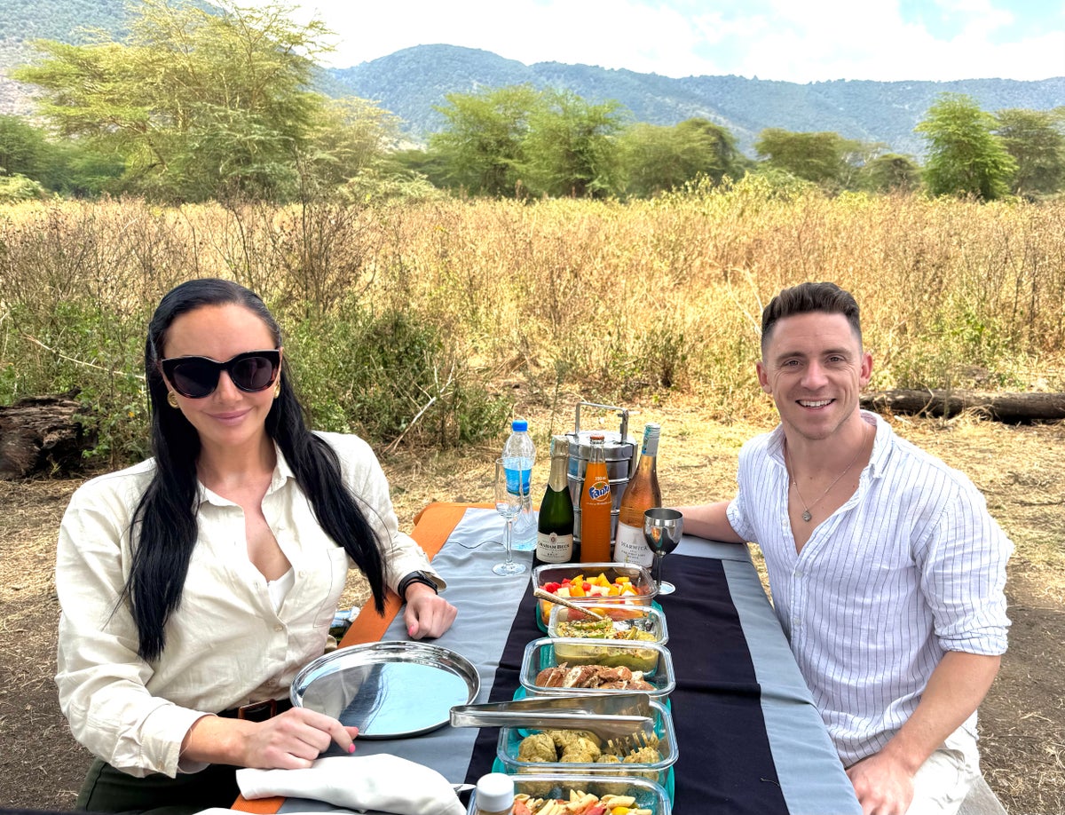 Ngorongoro Crater safari lunch