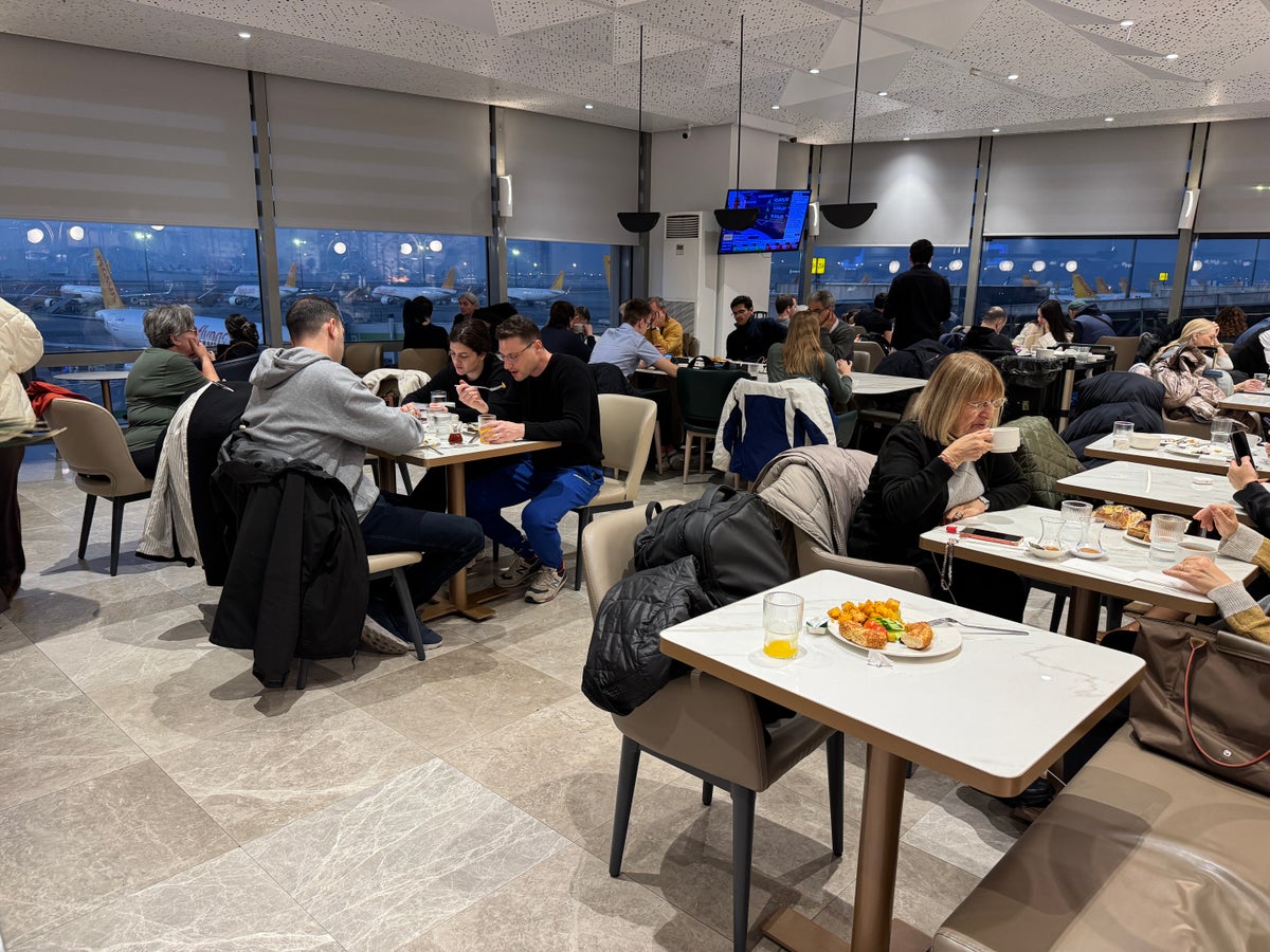Plaza Premium Bosphorus Lounge SAW dining tables