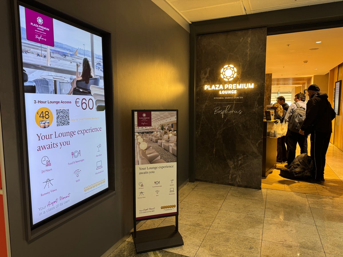 Plaza Premium Bosphorus Lounge SAW exterior entrance