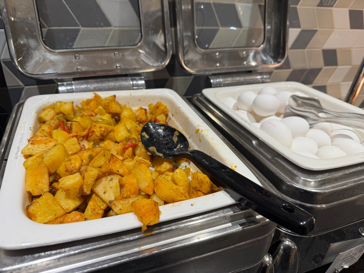 Plaza Premium Bosphorus Lounge SAW potatoes eggs