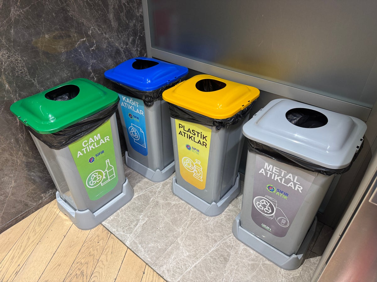 Plaza Premium Bosphorus Lounge SAW recycling