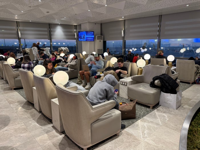 Plaza Premium Bosphorus Lounge SAW seating