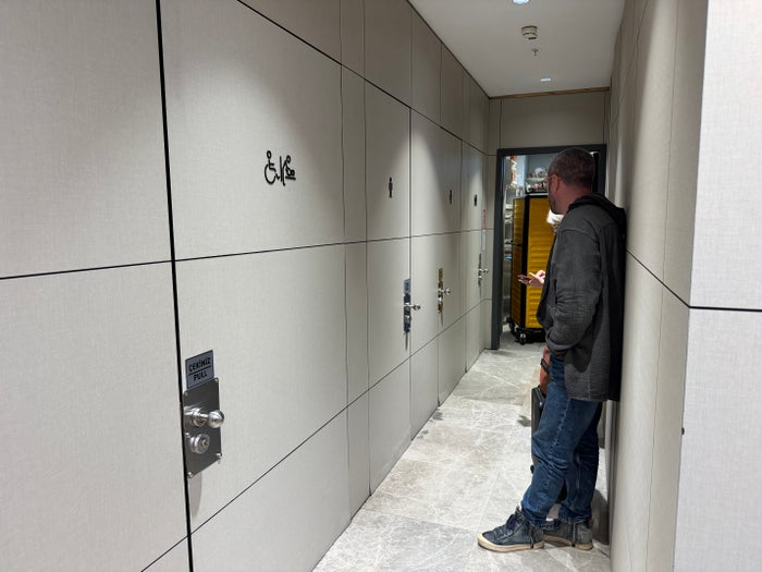 Plaza Premium Bosphorus Lounge SAW toilet exterior