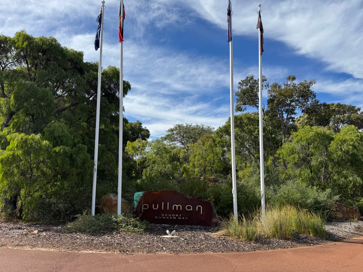 Pullman Bunker Bay Resort entry signage