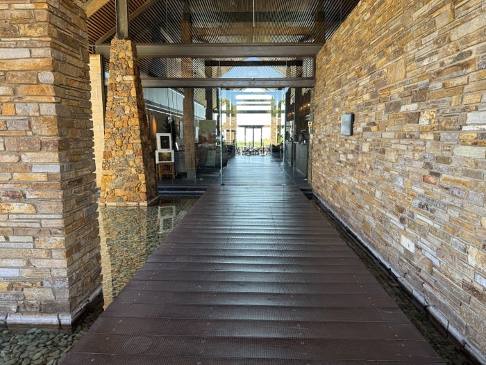 Pullman Bunker Bay Resort entry walkway