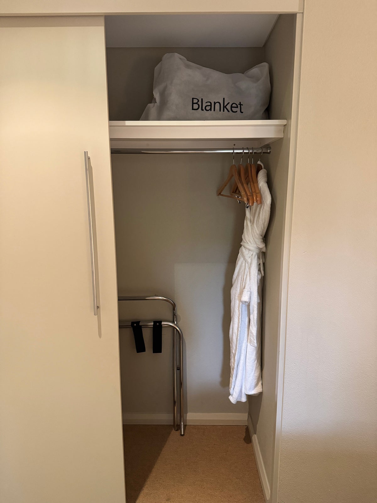 Pullman Bunker Bay Resort twin closet right