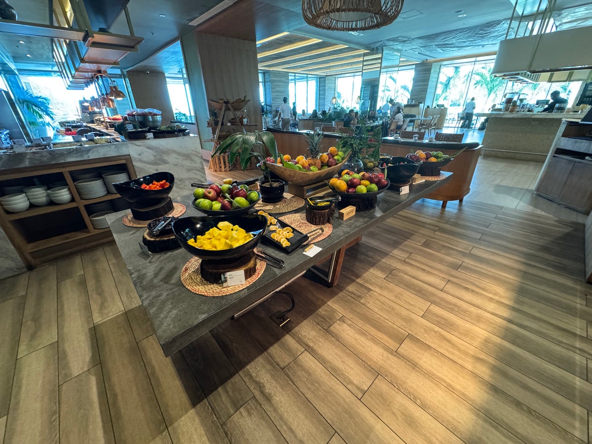 Santa Marta Marriott breakfast fruit options