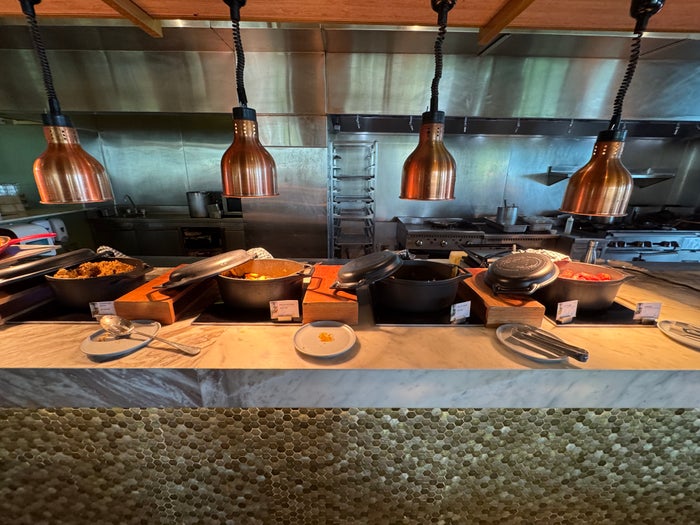 Santa Marta Marriott buffet hot food items Santa Marta Marriott buffet hot food items