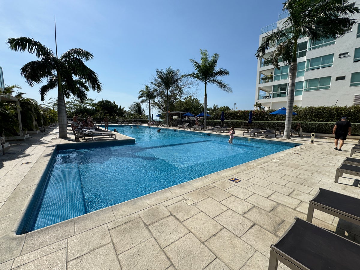 Santa Marta Marriott pool