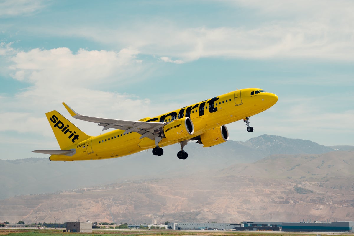 Spirit A320neo Takeoff