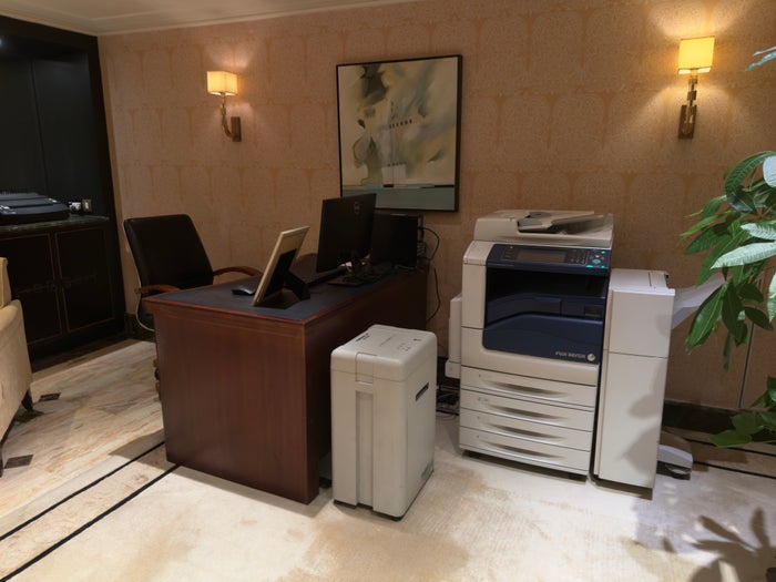 St. Regis Beijing business center workstation St. Regis Beijing business center workstation