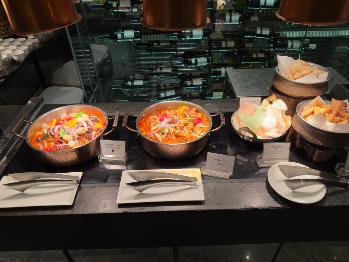 The Mira Hong Kong Yamm lunch buffet curry