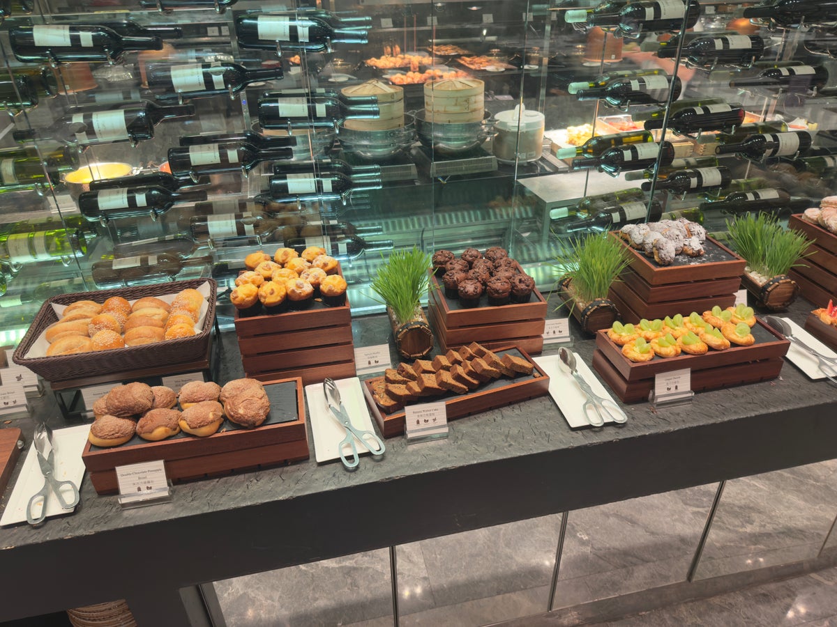 The Mira Hong Kong breakfast bakery pastries