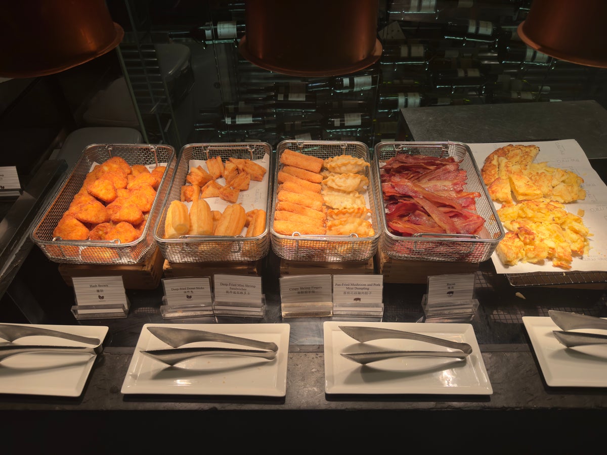 The Mira Hong Kong breakfast hot station