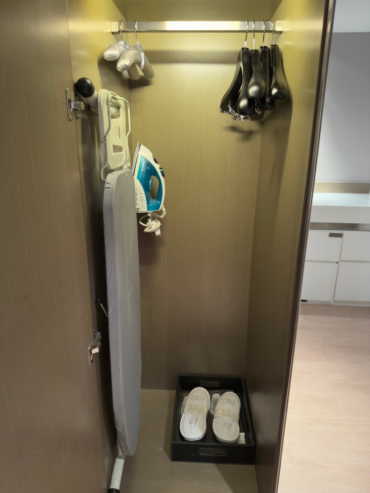The Mira Hong Kong closet