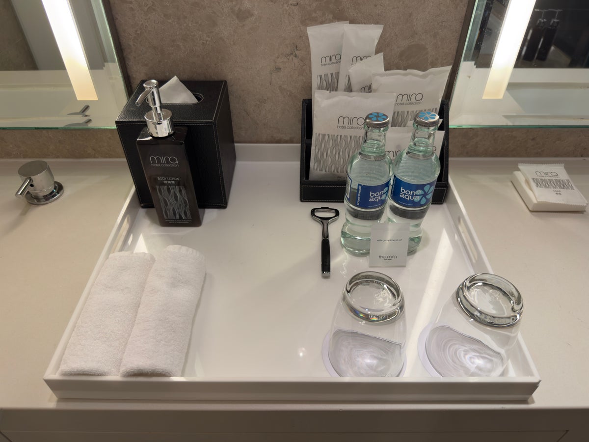 The Mira Hong Kong toiletries