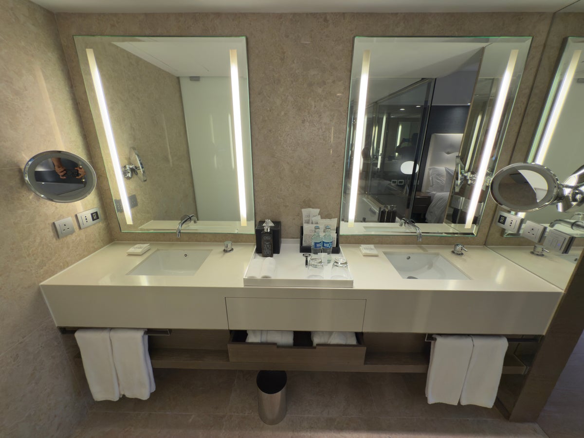 The Mira Hong Kong vanity front