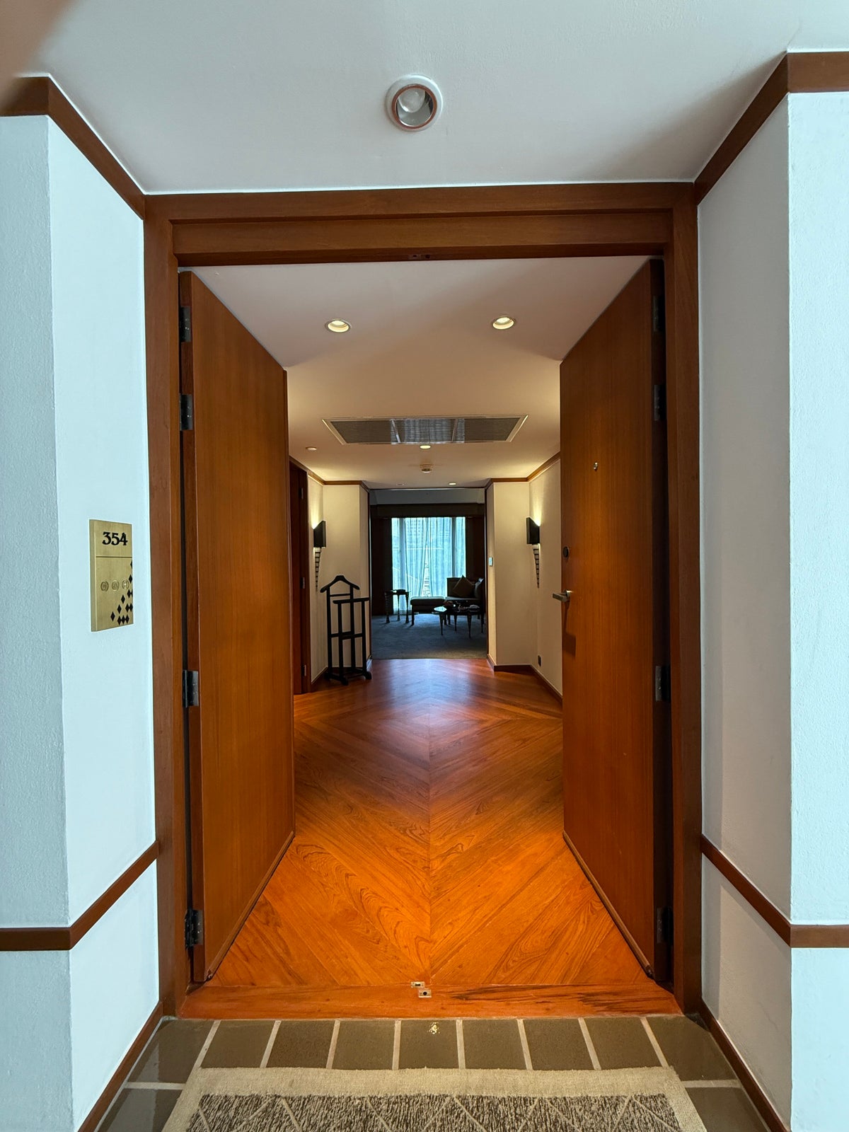 The Sukhothai Bangkok room entrance