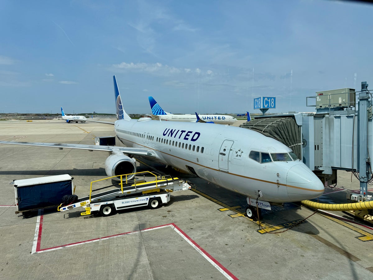 United Airlines 737 at Chicago OHare ORD