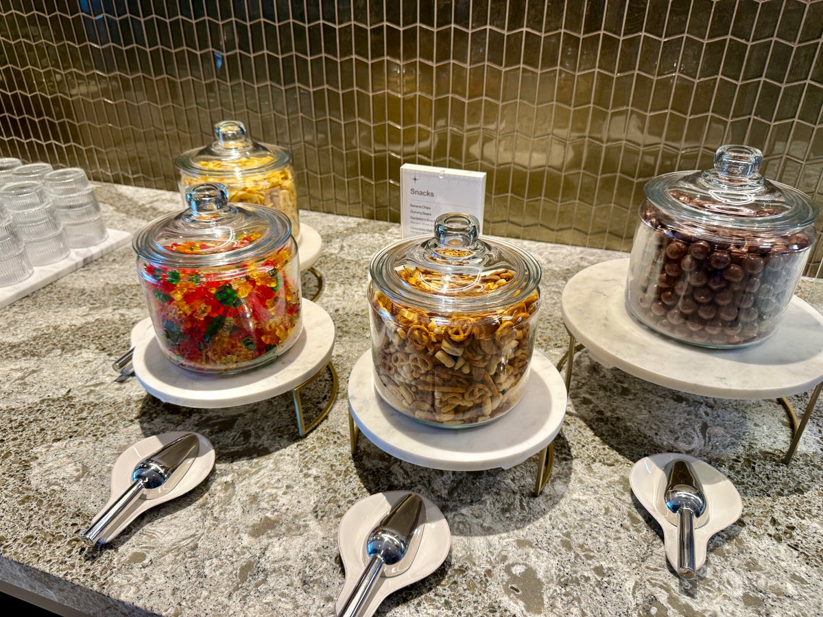 United Polaris Lounge Chicago Candies and Snacks