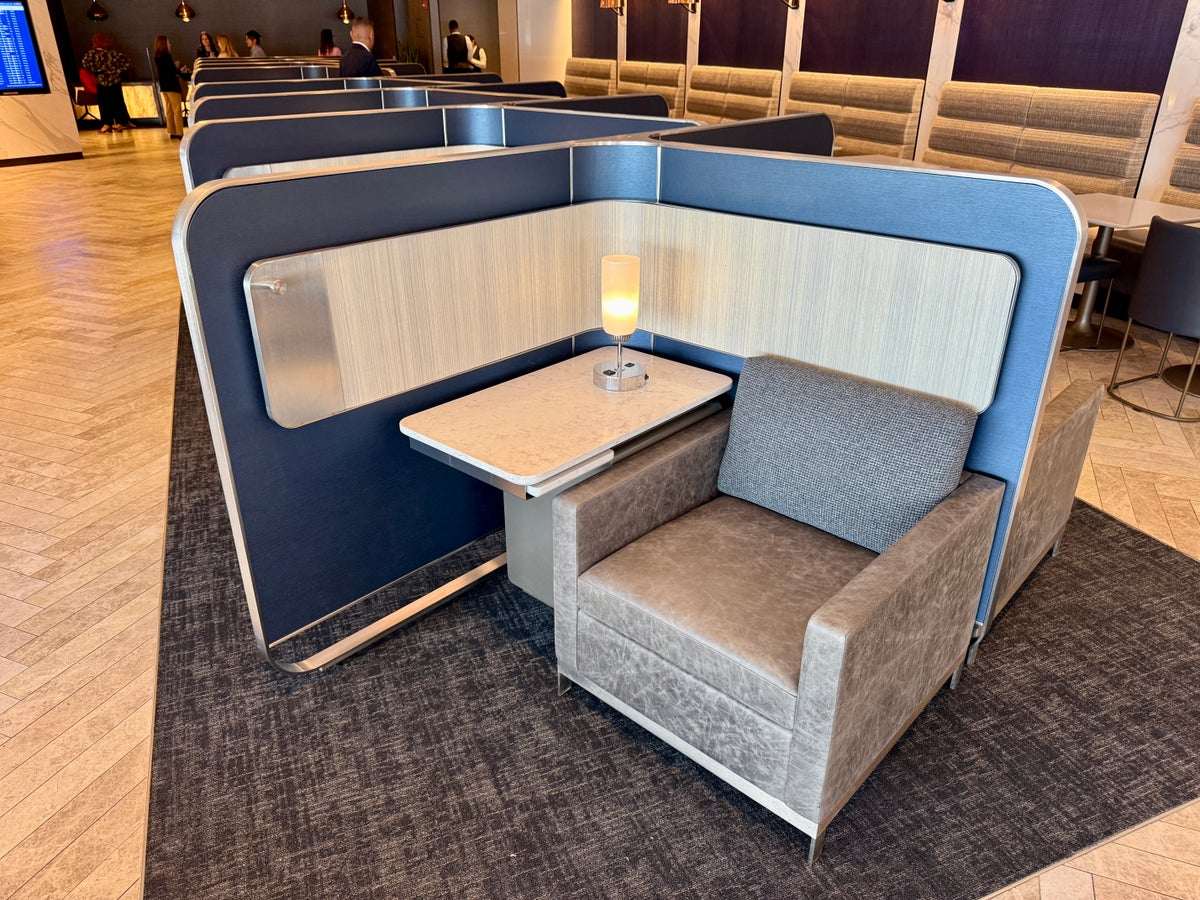 United Polaris Lounge Chicago Individual Seating Pod Detail