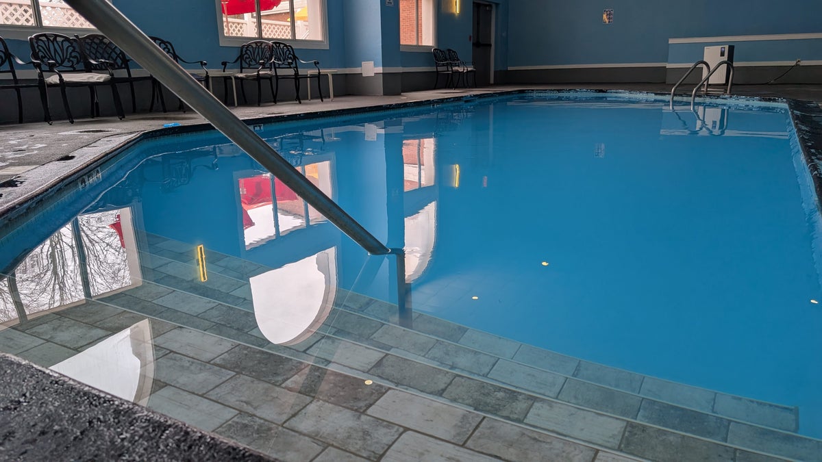 Wyndham Southbury amenities indoor pool
