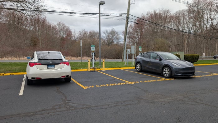 Wyndham Southbury electric vehicle charging