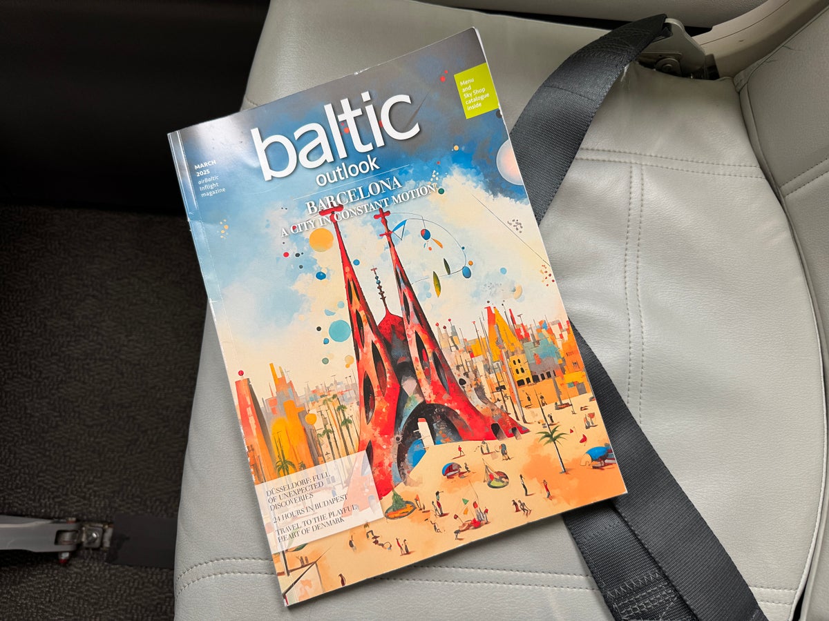 airBaltic A220 300 TLL OSL magazine