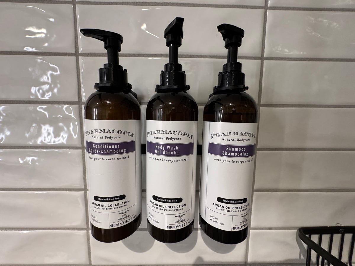 toiletries shower hyatt regency hill country