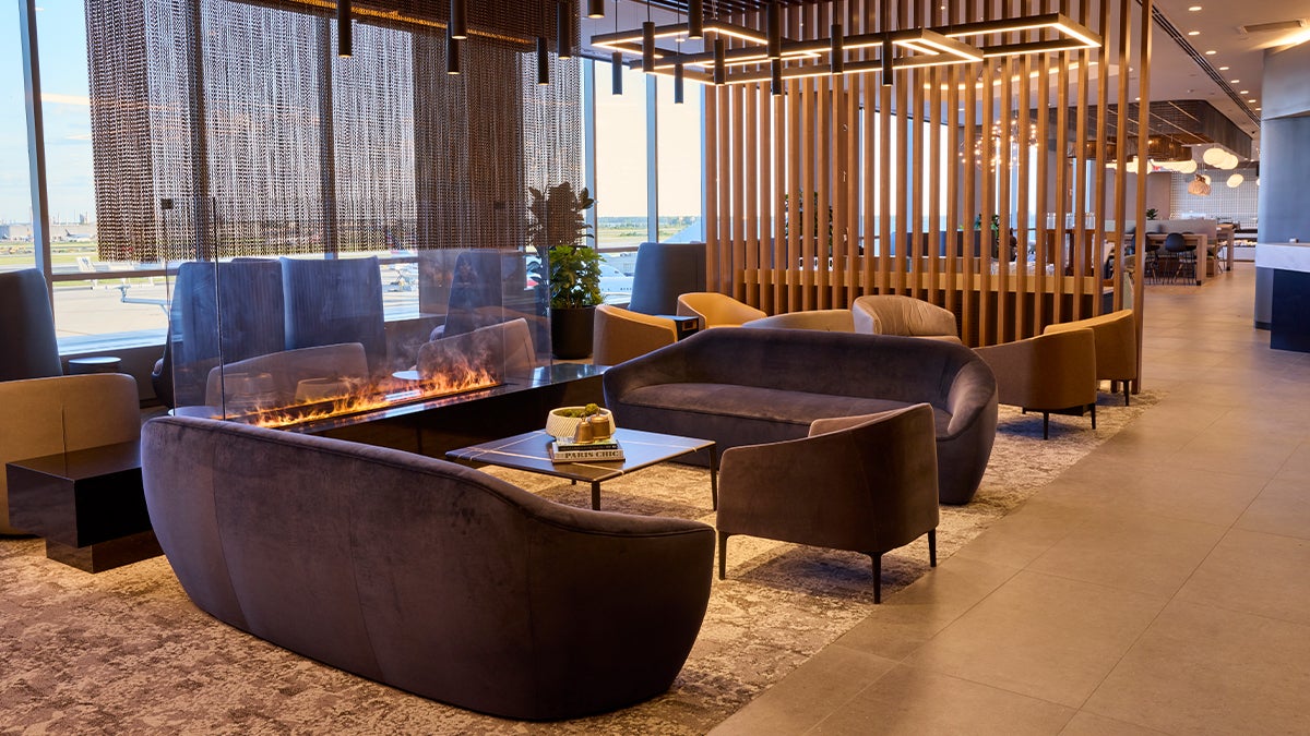 AA Philly Flagship Lounge Fireplace