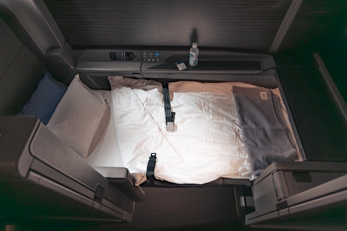 ANA First class bed