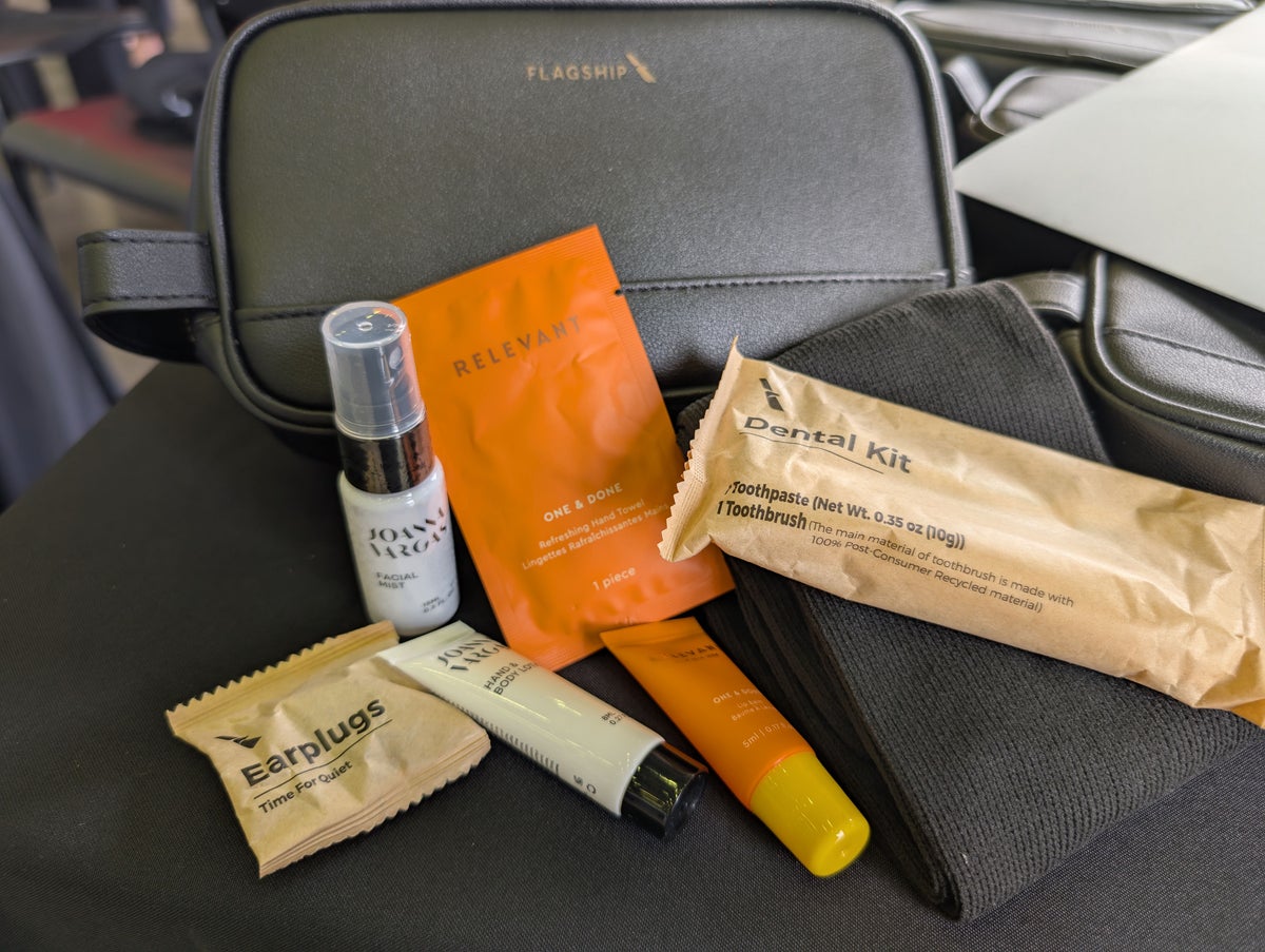 American Airlines 787 9P Flagship Suites amenity kit