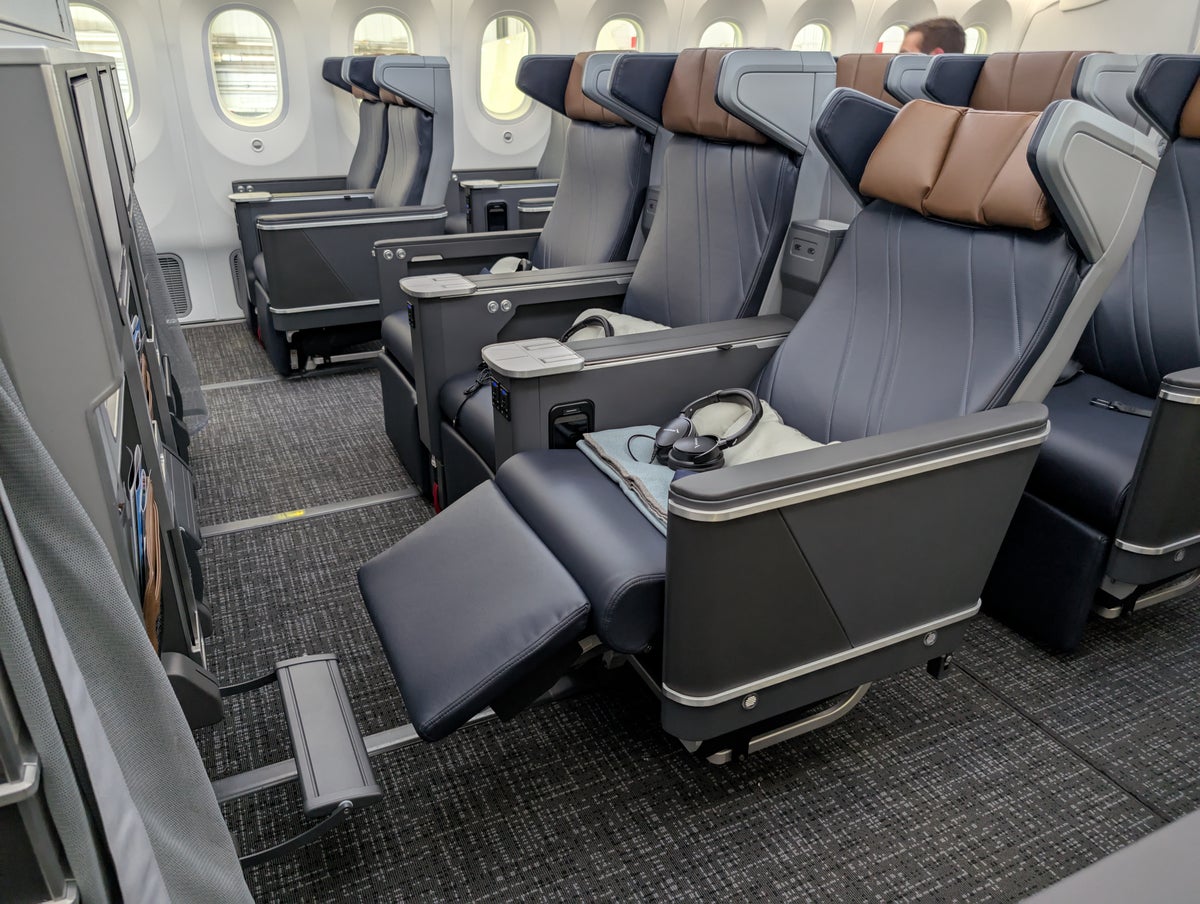 American Airlines 787 9P Premium Economy seat
