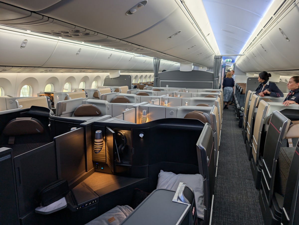 American Airlines 787 9P business class cabin