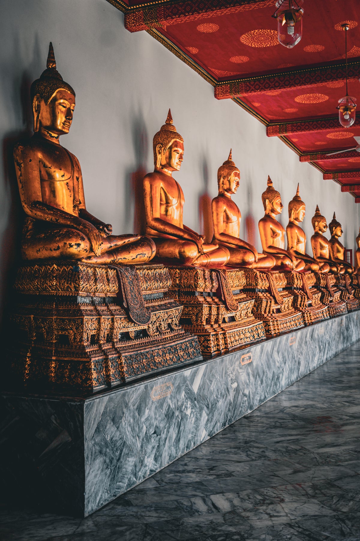 Bangkok Wat Pho buddhas