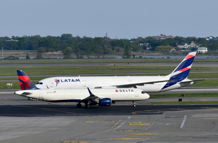 LATAM Will Introduce Premium Economy on Boeing 787s Starting in 2027