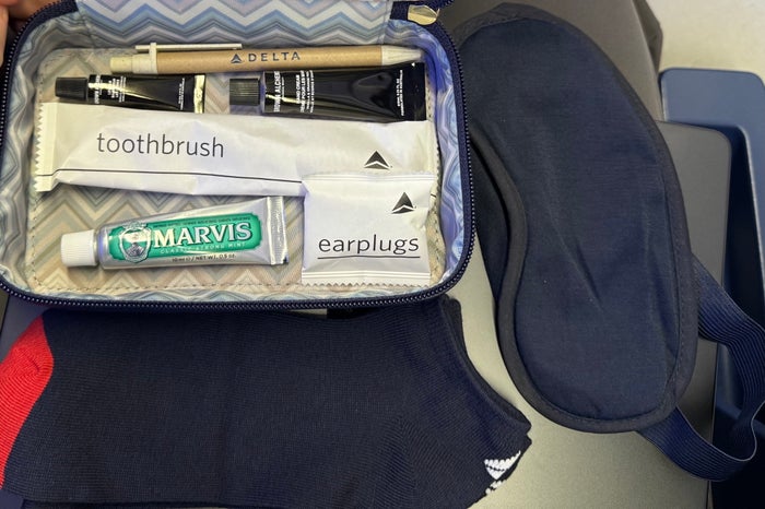 Delta One B757 200 LAX BOS amenity kit contents Delta One B757 200 LAX BOS amenity kit contents