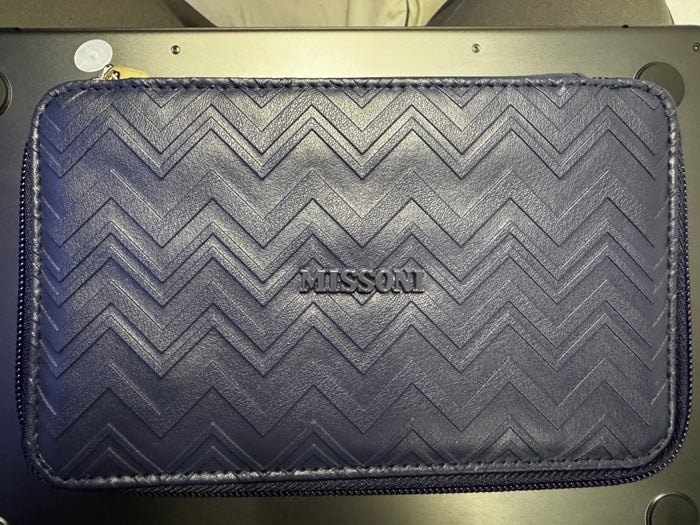 Delta One B757 200 LAX BOS amenity kit Delta One B757 200 LAX BOS amenity kit