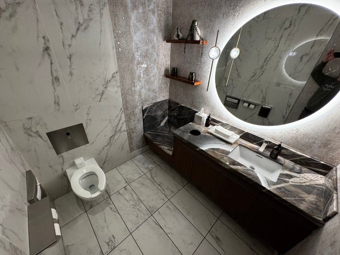 Delta One Lounge LAX bathroom interior Delta One Lounge LAX bathroom interior