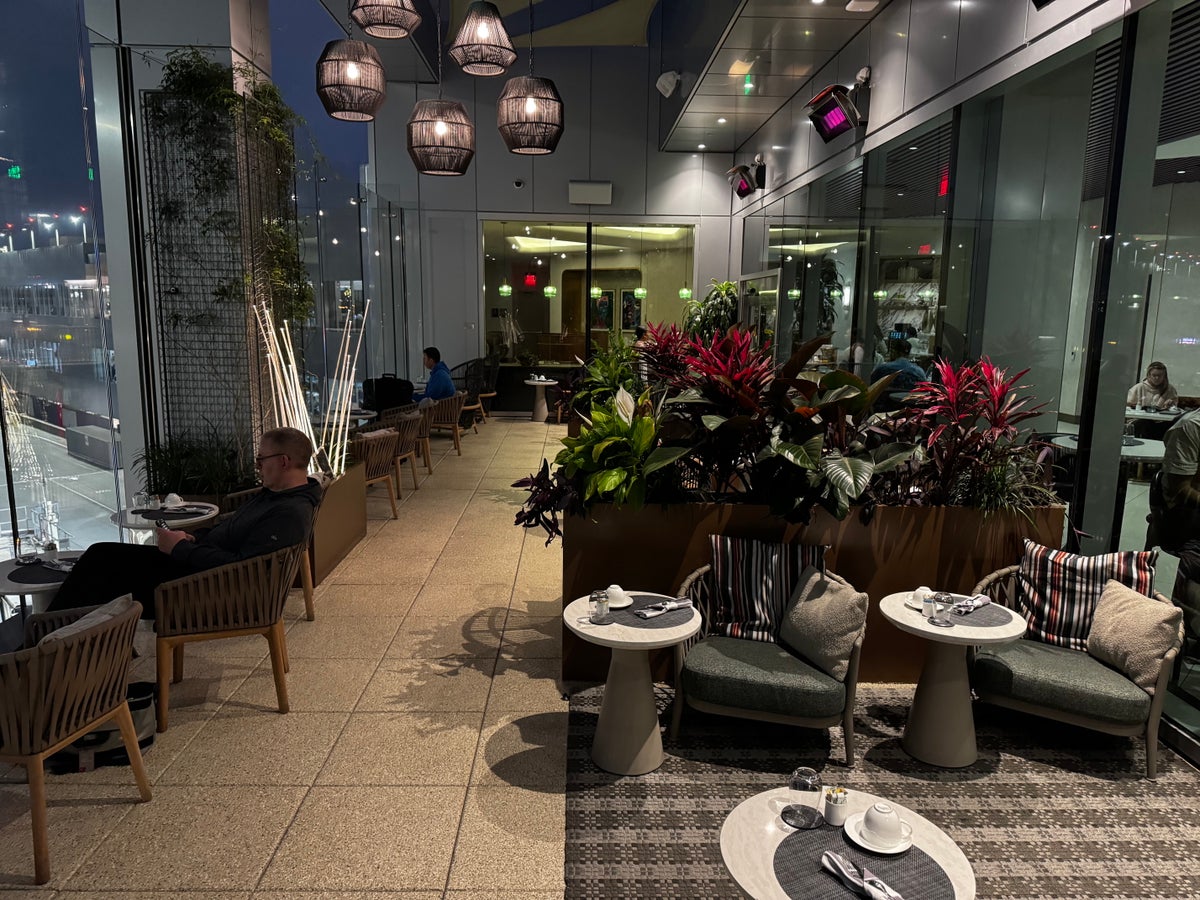 Delta One Lounge LAX outdoor terrace before sunrise