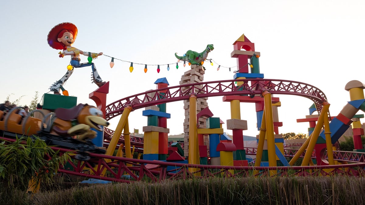 Disney World Hollywood Studios Slinky Dog Dash