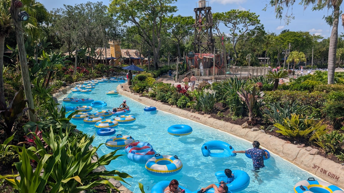 Disneys Typhoon Lagoon lazy river