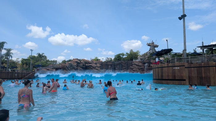 Disneys Typhoon Lagoon wave Disneys Typhoon Lagoon wave