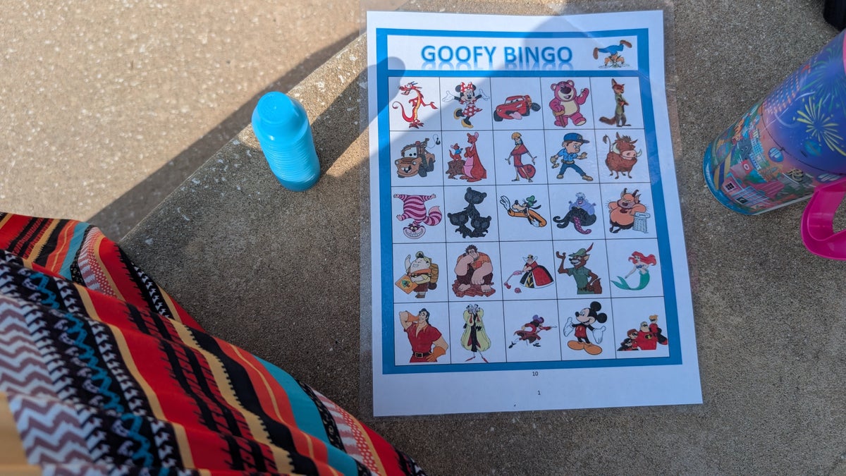 Disneys Yacht Club Resort amenities activities poolside bingo
