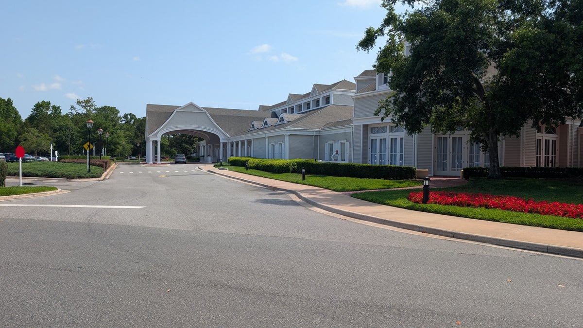 Disneys Yacht Club Resort amenities convention center